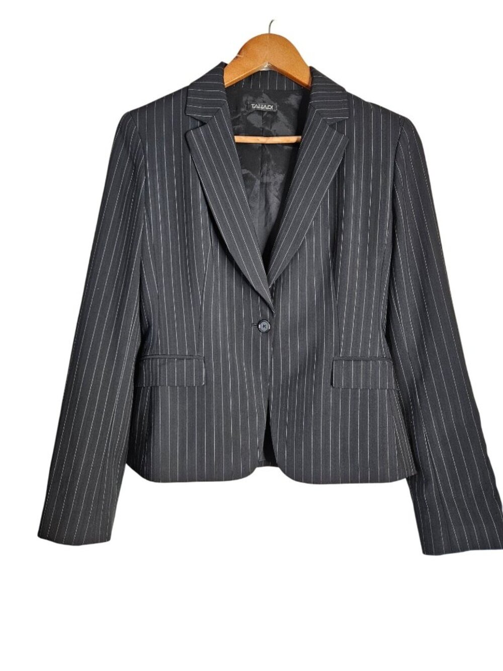 Tahari Women's Black & White Pinstripe One Button Blazer Size 6 Career Office